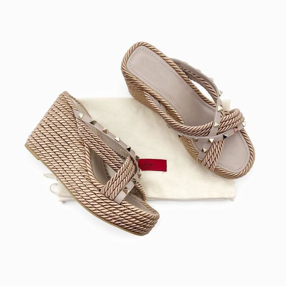 VALENTINO Torchon Beige Braided Silk Platform Rockstud Wedge Heel Size 39 Sandal - Picture 3 of 14